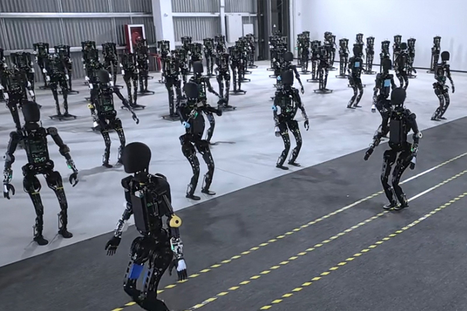 艾弗森ballbet开启通用机器人商用量产